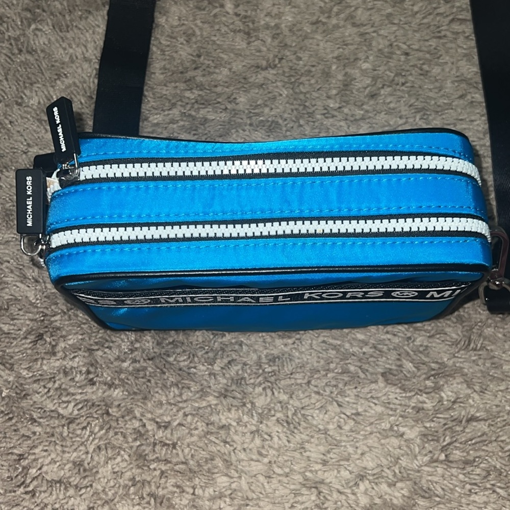 Michael kors purse camera - Picture 5 of 9
